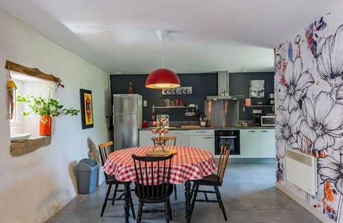 Tregunc House | Nice apartment in villa for 4 guests with WIFI, TV, terrace and parking