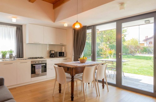 Colico Piano House | Nice apartment in villa for 4 people with WIFI and terrace