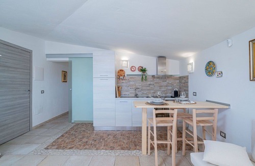 Eden Beach Villa | Nice apartment in villa for 3 people with WIFI, pool, A/C, TV and patio