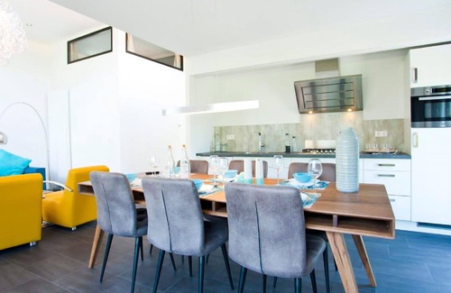 Noordoostelijk van Schaarsbergen House | Nice apartment in villa for 6 people with WIFI, pool, TV and terrace