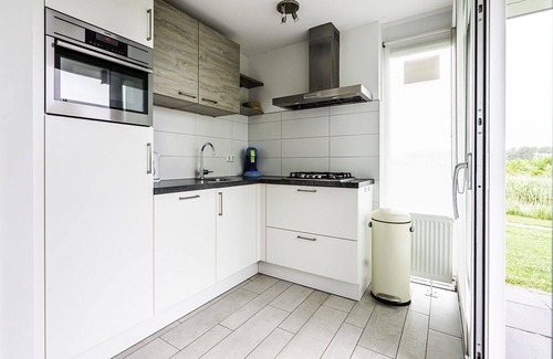 Municipality of Vlissingen House | Nice apartment in villa for 4 people with WIFI, TV, terrace and pets allowed