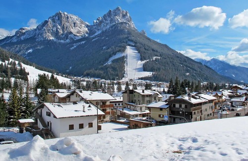 San Giovanni di Fassa Apartment | Nice apartment for 4 people with WIFI, TV, balcony and parking