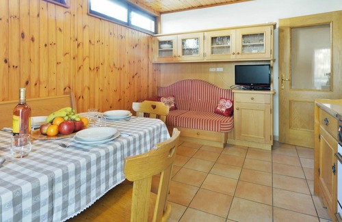 San Giovanni di Fassa Apartment | Nice apartment for 4 people with WIFI, TV, balcony and parking