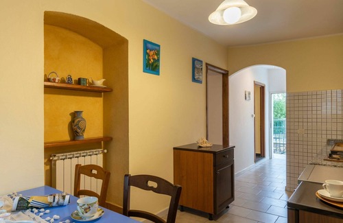 Valloria Apartment | Nice apartment for 4 guests with WIFI, pool, hot tub, TV and patio