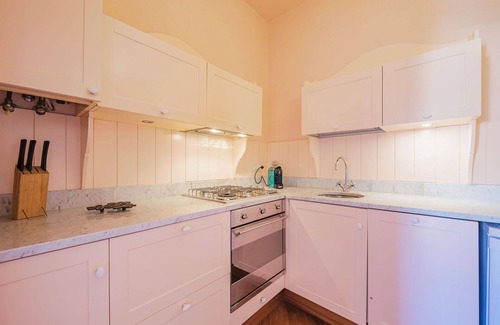 Santo Stefano del Ponte Villa | Nice apartment in villa for 4 guests with WIFI, TV and pets allowed