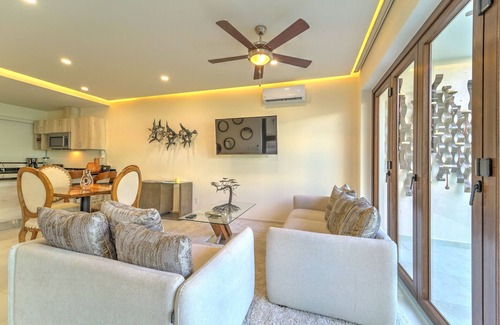 Romantic Zone Condo | Nice apartment Romantic Zone. Infinity pool and Jacuzzi, Gym, sauna, Roof Garden