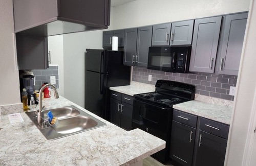 Northeast Carrollton Apartment | Nice apartment unit near restaurants & bars