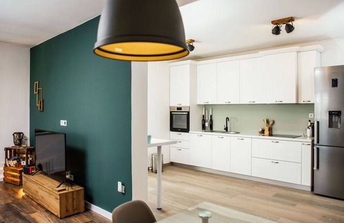 Donji Prolozac Apartment | Nice apartment with hot tub, A/C, WIFI, private pool, TV, terrace and panoramic view