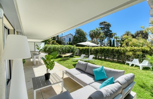 Pointe Croisette Apartment | Nice Apartment With Private Garden, Pool & Parking