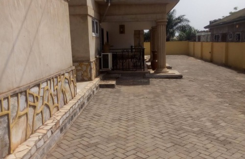 Accra Apartment | Nice Apartment with serene environment