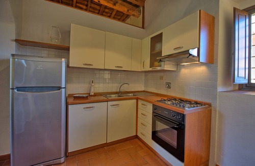 San Casciano in Val di Pesa Apartment | Nice apartment with WIFI, pool, A/C, TV, pets allowed, panoramic view, close to Greve In Chianti