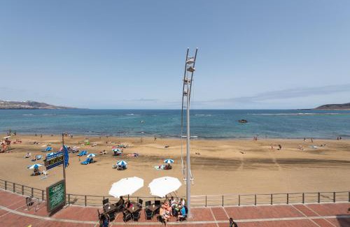 Las Palmas de Gran Canaria House | Nice beach views with terrace By CanariasGetaway