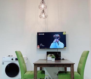 Taman Tampoi Indah Apartment | Nice & Comfy Studio in Greenfield Regency