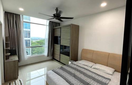 Taman Tampoi Indah Apartment | Nice & Comfy Studio in Greenfield Regency