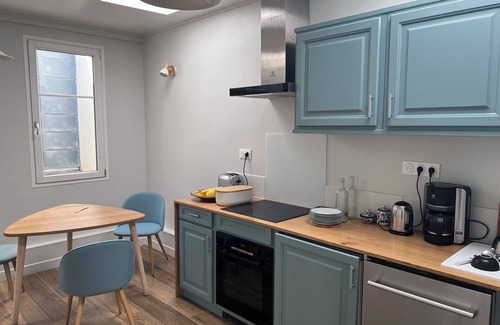 Quartier de Rochechouart Apartment | Nice flat in the center of Paris