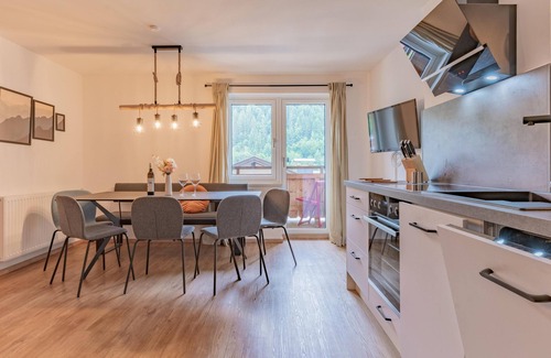 Hopfgarten Markt Apartment | Nice group accommodation, 1.3 km to the ski lift