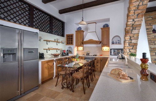 Haraki House | Nice holiday home in Charaki near the beach
