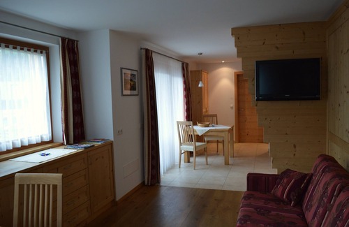 Selva di Val Gardena Apartment | Nice holiday home on the sunny side of the Dolomites