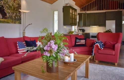 Beddingestrand House | Nice home in Beddingestrand
