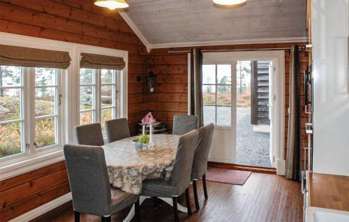 Tørdal House | Nice Home In Drangedal With Kitchen