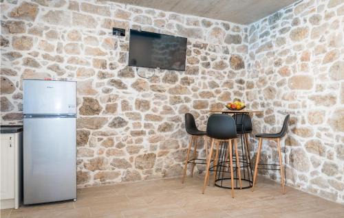 Drnis House | Nice Home In Drnis With Wifi