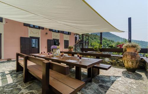 Alpicella House | Nice Home In Fraz, Alpicella, Varaz