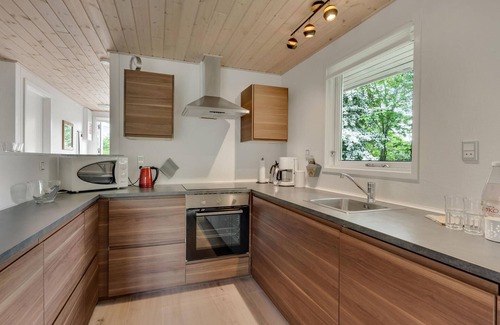 Bork Havn House | Nice home in Hemmet with kitchen