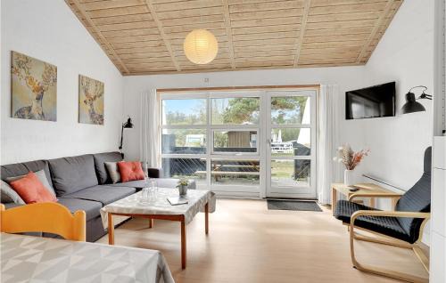 Ristinge House | Nice Home In Humble With Wifi