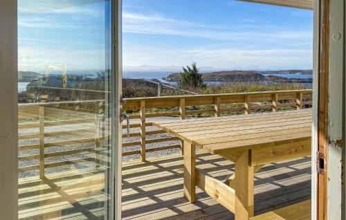 Bogoyvaer House | Nice Home In Kverva With Wifi