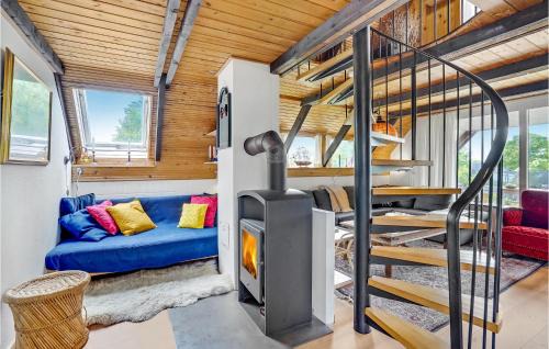 Logstrup House | Nice Home In Løgstrup With Wifi