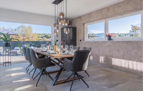 Kapelica House | Nice Home In Labin With Sauna