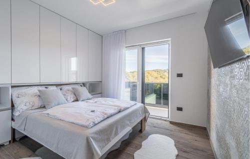 Kapelica House | Nice Home In Labin With Sauna