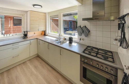 Lauwersoog House | Nice home in Lauwersoog with WiFi