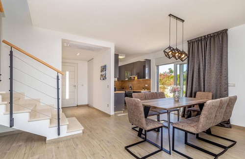 Linardici House | Nice home in Linardici with WiFi