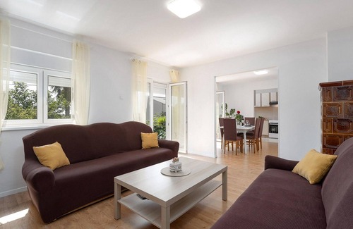Mali Maj House | Nice home in Porec with WiFi