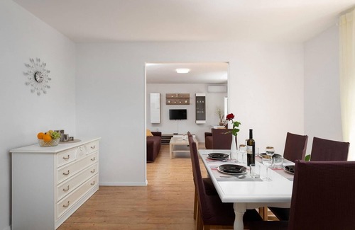 Mali Maj House | Nice home in Porec with WiFi