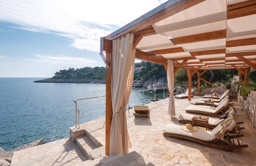 Blato House | Nice home in Prizba with sauna