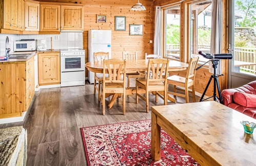 Finnoy House | Nice home in Sjernarøy with sauna