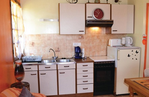 Saint-Bressou House | Nice home in St. Bressou with kitchen