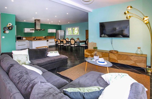 Suze-la-Rousse House | Nice home in Suze-La-Rousse with WiFi
