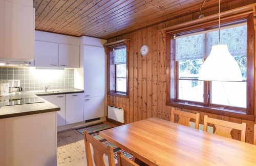 Syssleback House | Nice home in Sysslebäck with kitchen