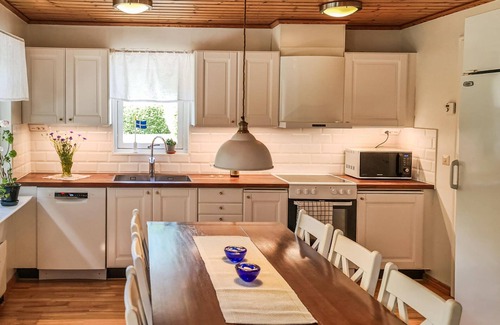 Tranas House | Nice home in Tranås with kitchen
