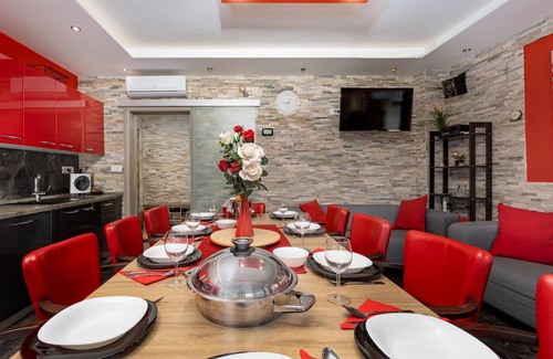 Vantacici House | Nice home in Vantacici with WiFi