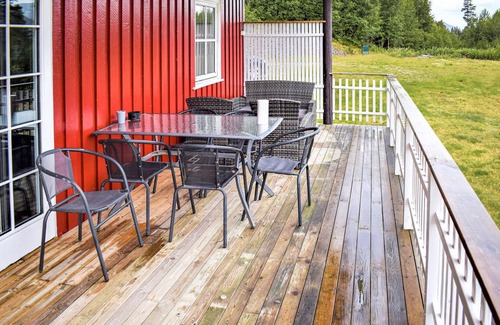 Kviteseid House | Nice home in Vrådal with kitchen