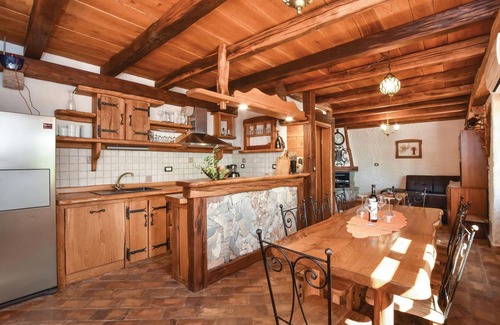 Zastrazisce House | Nice home in Zastrazisce with WiFi