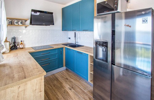 Zavala House | Nice home in Zavala with WiFi