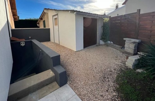 Desertines House | Nice house with garden and parking