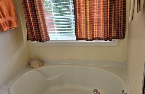 Whites Creek House | Nice quiet neighborhood, 5 min from Interstate 24 West and Interstate 65 South