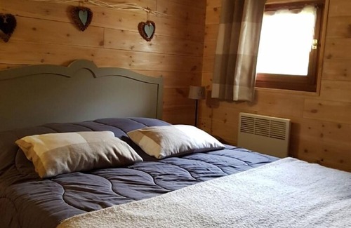 Valfrejus Ski Chalet | Nice sea-view apartment with pool
