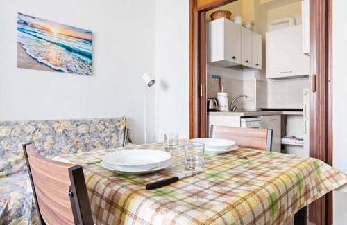 Calvairate Apartment | Nice studio apartment complete with all the main comforts